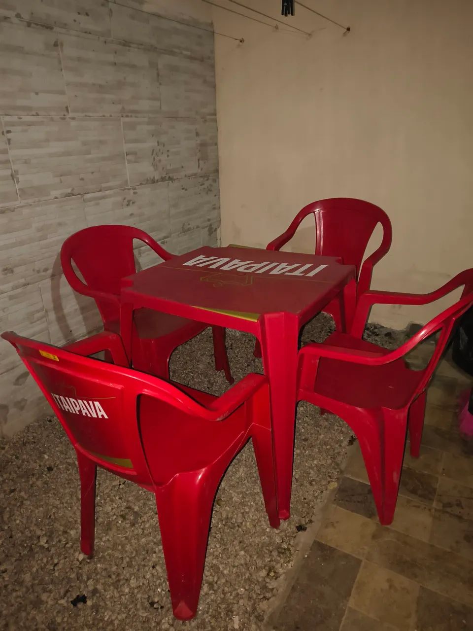 Cadeiras + mesa