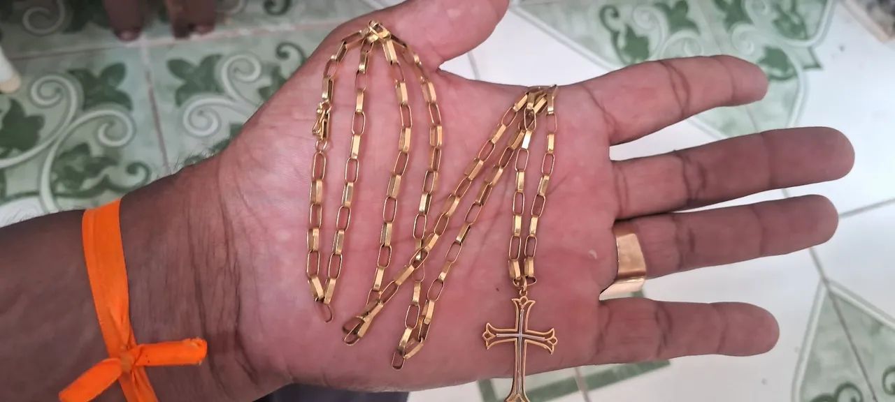 Cordão e pingente de ouro 18k 72 centímetros 