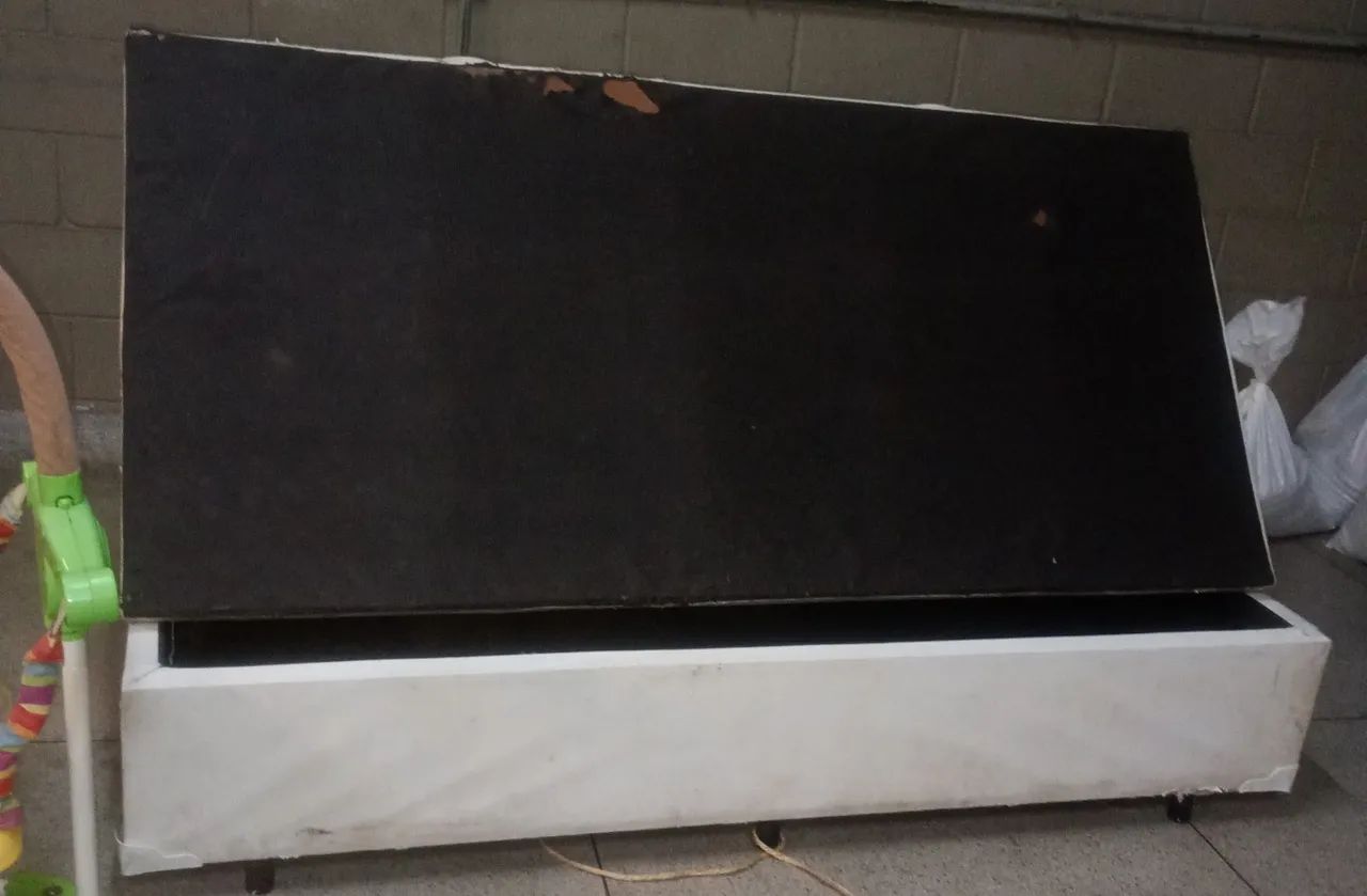 Vendo Cama Box Baú Solteiro  - Foto 2