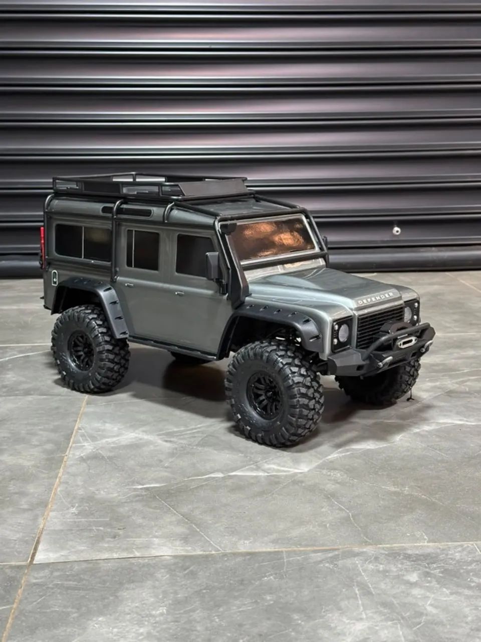 Automodelo Traxxas TRX4 Crawler Defender 1/10