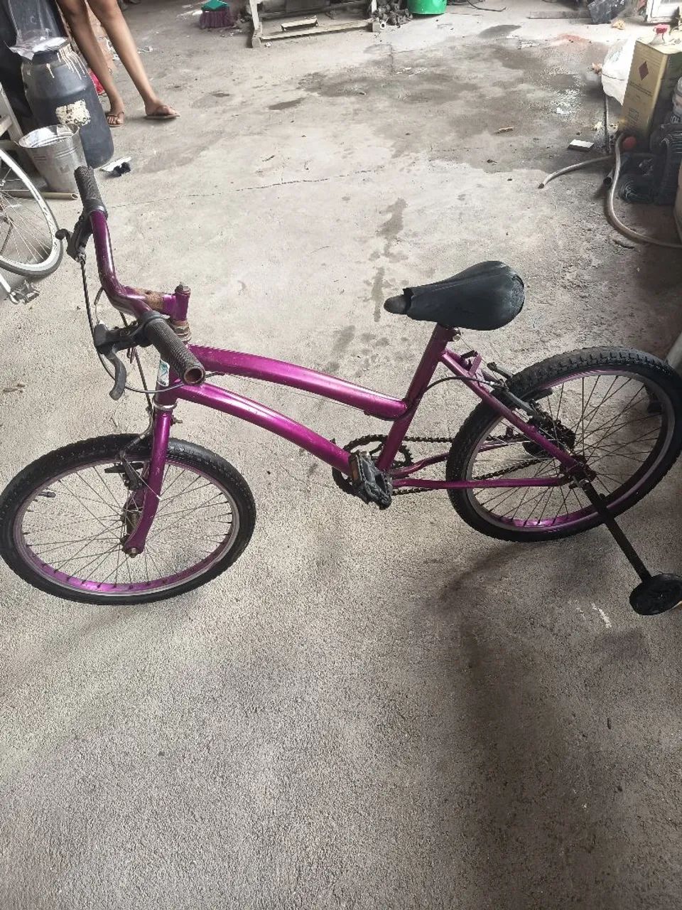 Bicicleta infantil roxa - Usada - Foto 5