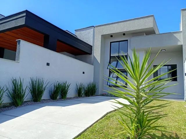 CASA MODERNA COM 3 DORMITÓRIOS 