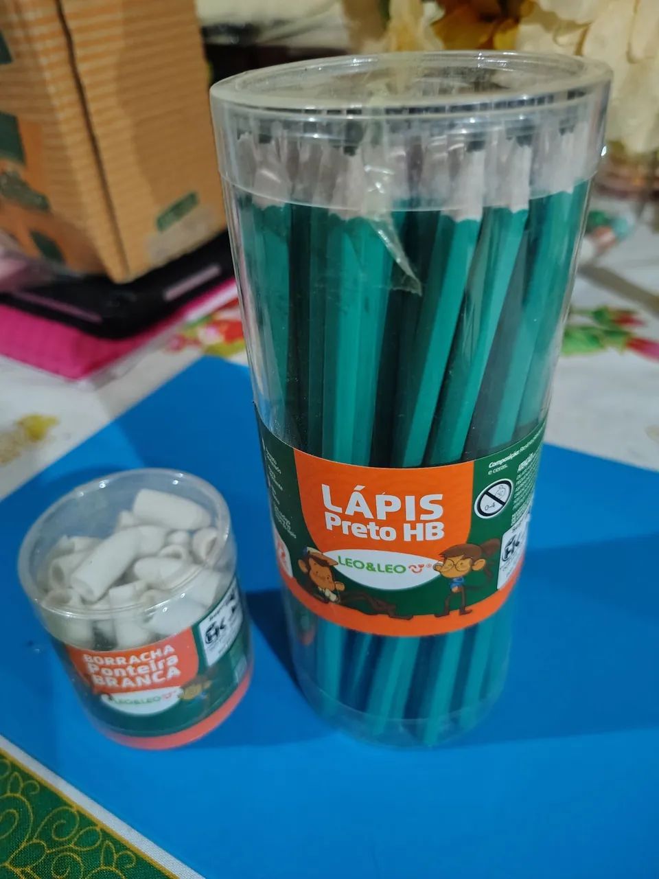 Caixa de lápis e borrachas ponteiro - Foto 3