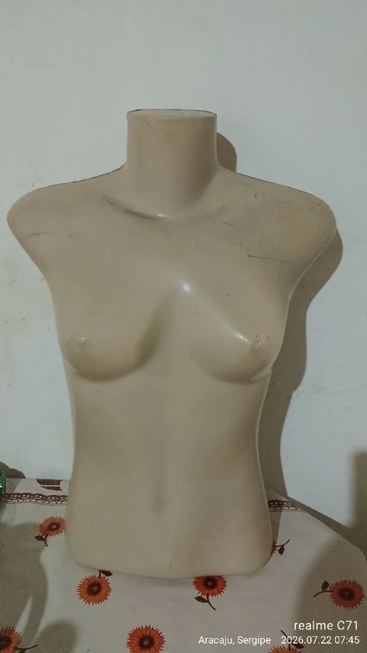 Manequim feminino 