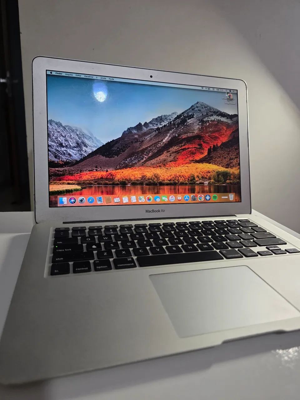 MacBook intel core i5 4gb 2011