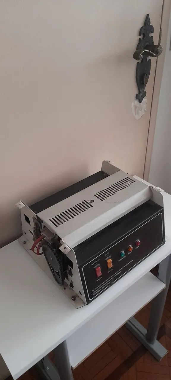 Plastificadora  de documentos + mesa  - Foto 4