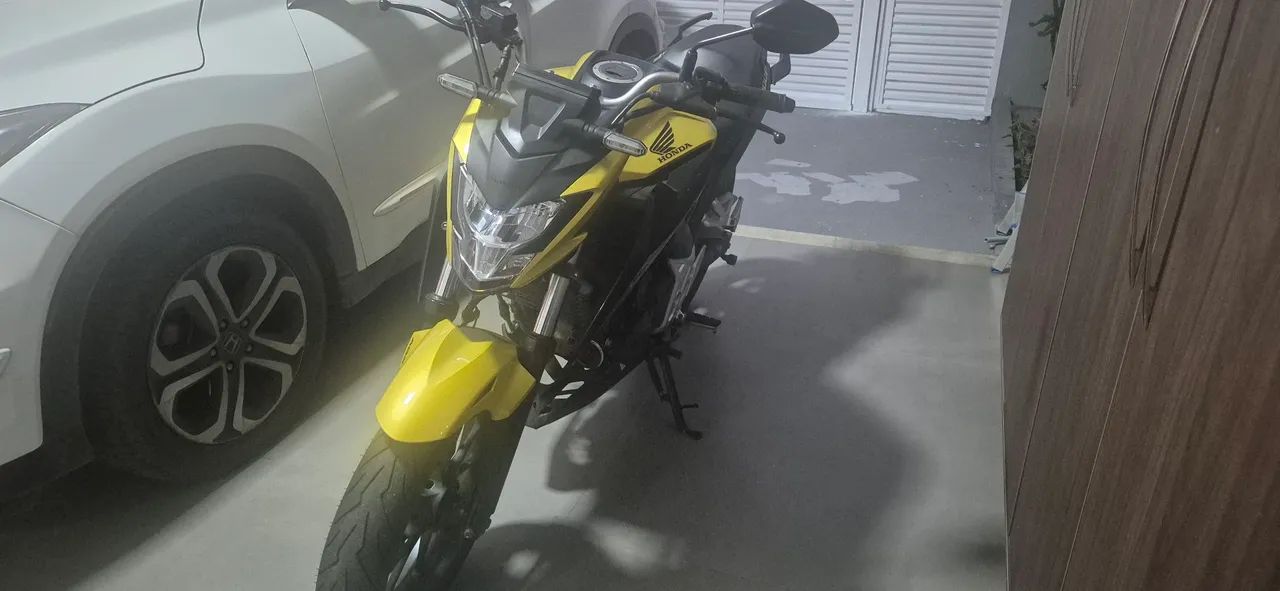 CB 300  - Foto 2