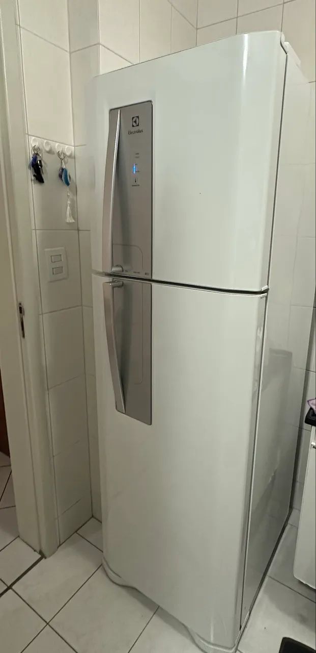 Geladeira Electrolux DF42