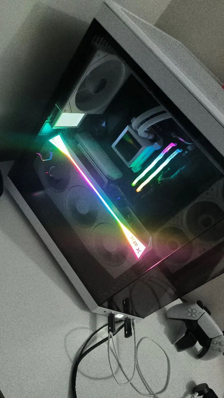 RX 9070xt Mercury OC 16GB White  - Foto 4