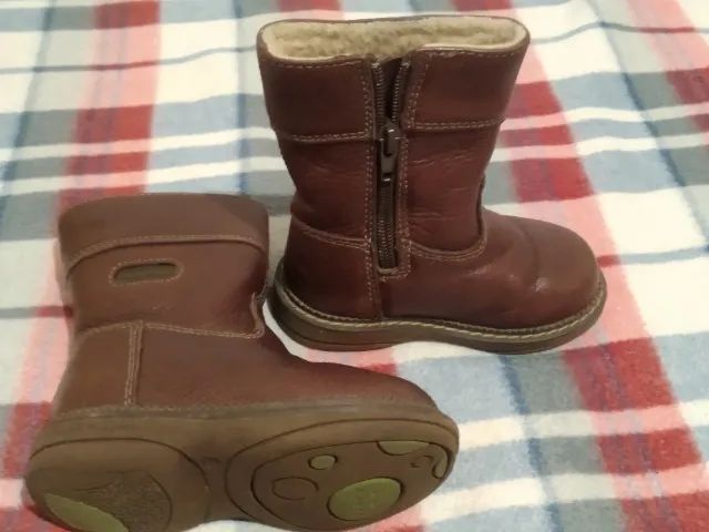 Botas de couro infantil. Nro.21 - Hush Puppies - Foto 2