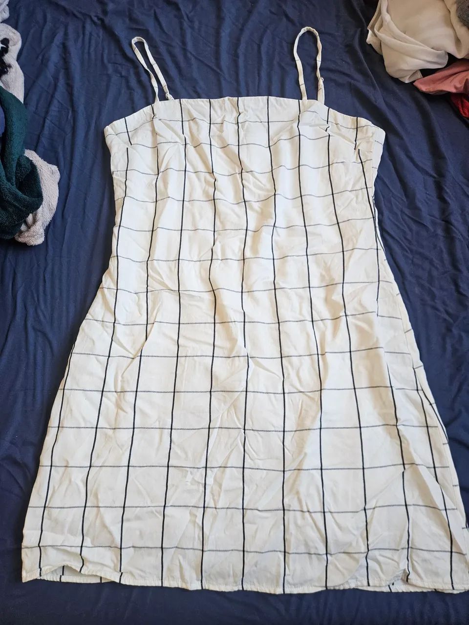 vestido branco xadrez