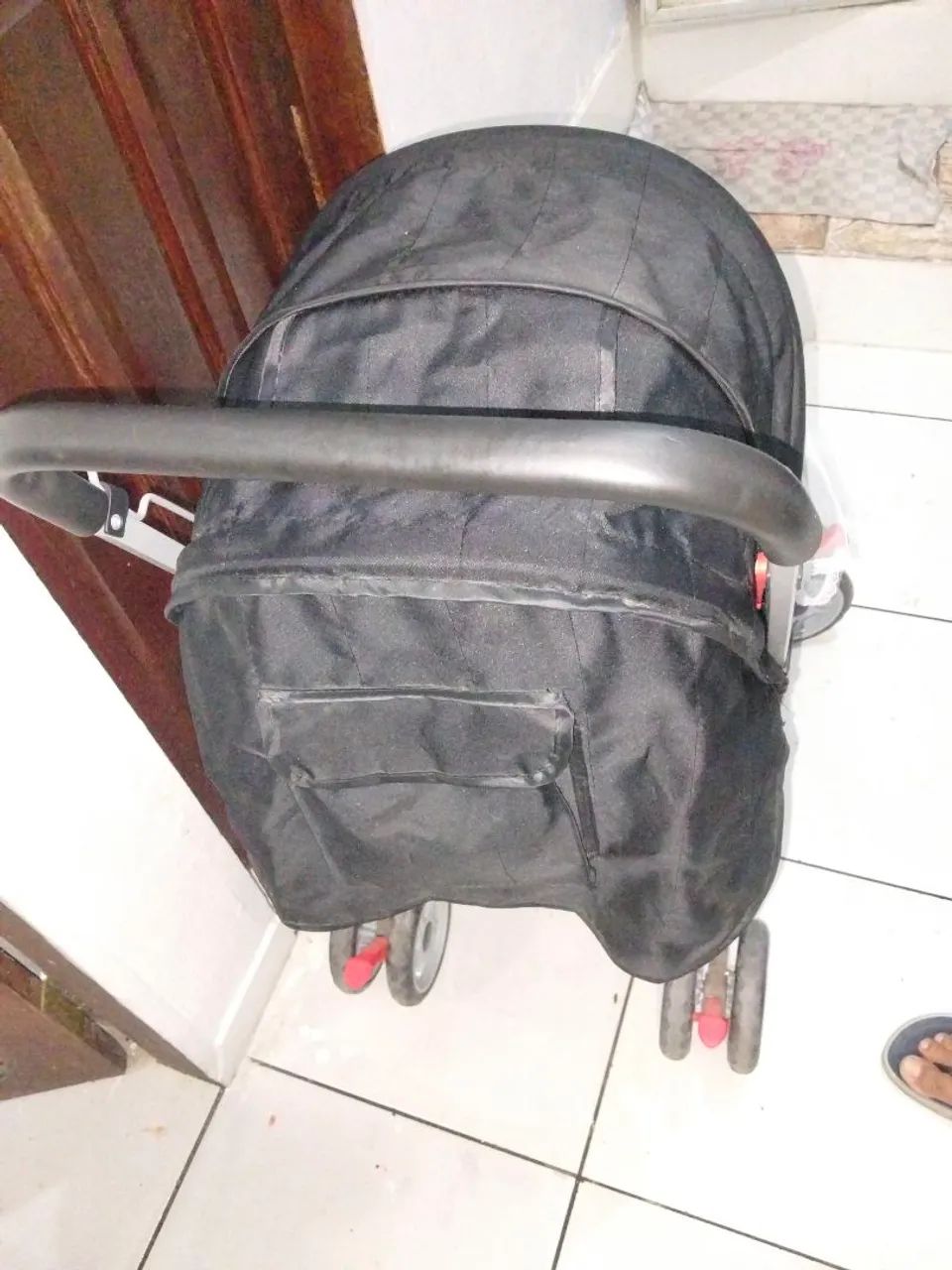 Carrinho de bebê pouco usado  - Foto 2