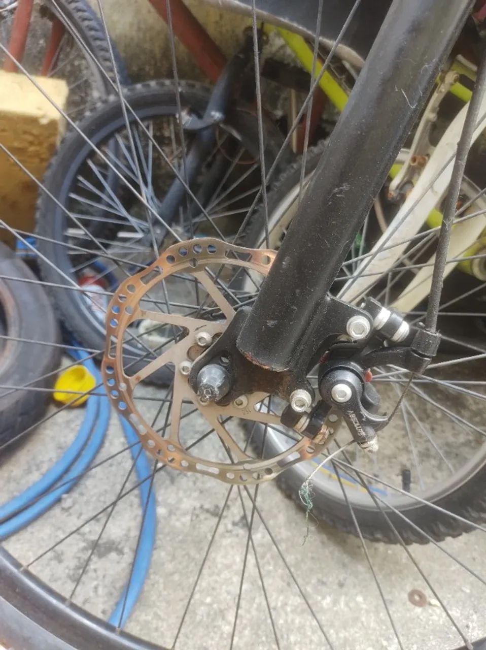 Vendo uma Bicicleta aro 29 - Foto 5