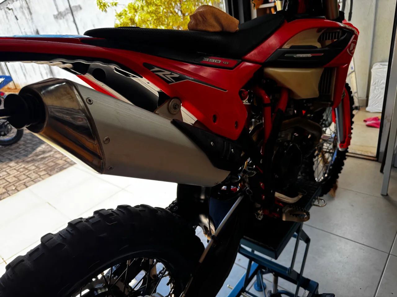 Beta 390rr - 39 horas igual a nova - Foto 11