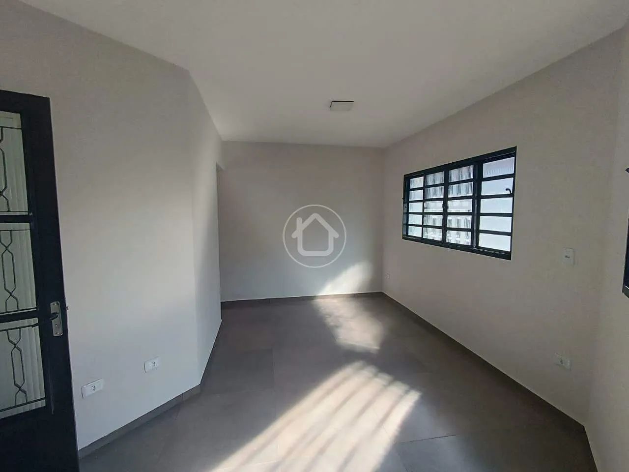 CASA COM PISCINA E PLACA SOLAR - Foto 4