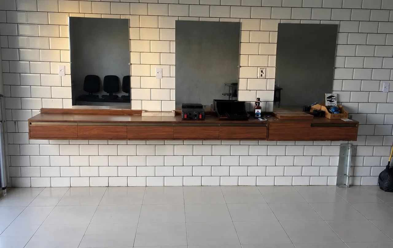 BANCADA PROFISSIONAL PARA BARBEARIA