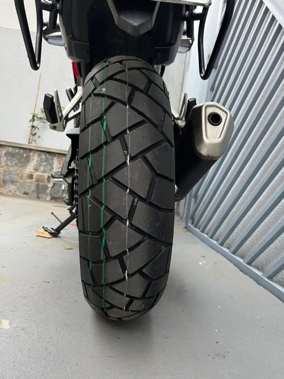 CB500X 2023 |Apenas 18 mil KM| Pneu Novo| + Acessórios - Foto 3
