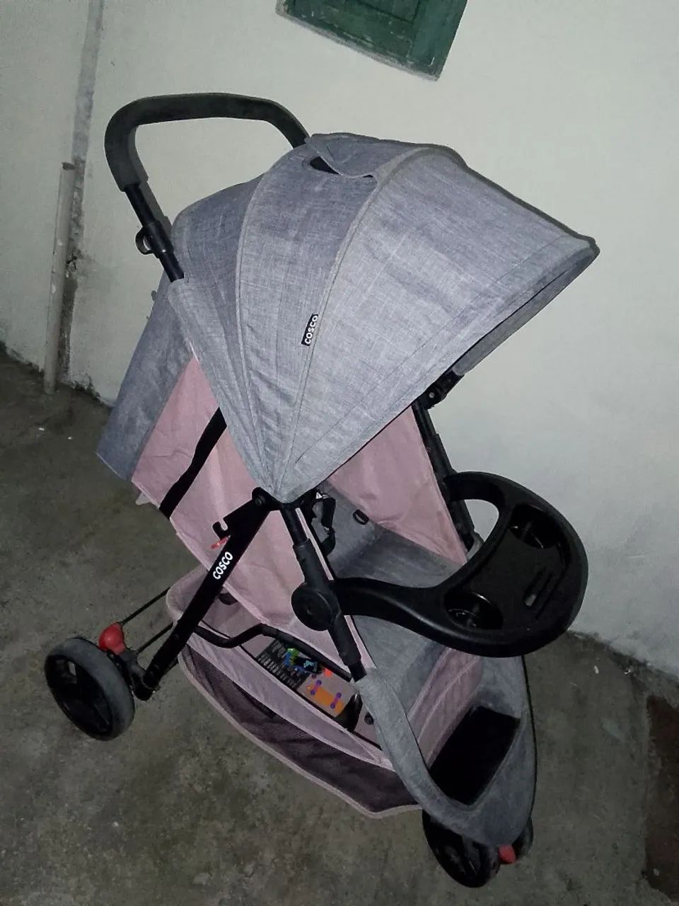 carrinho de bebê e bebê conforto 