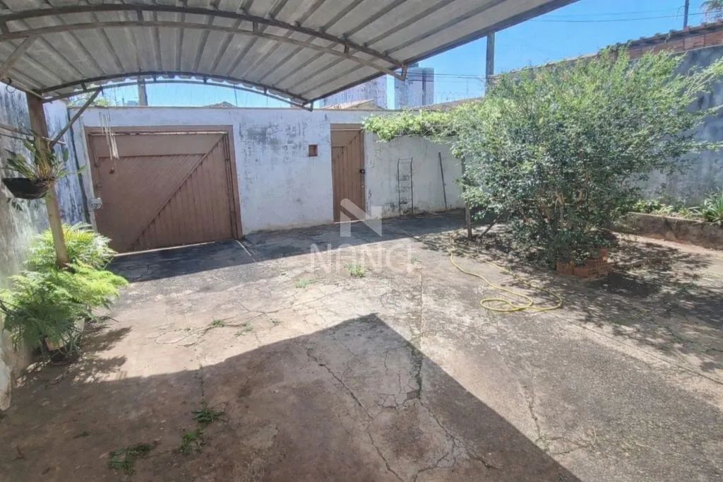 Venda de Casas / Padrão na cidade de Rio Claro - Foto 2
