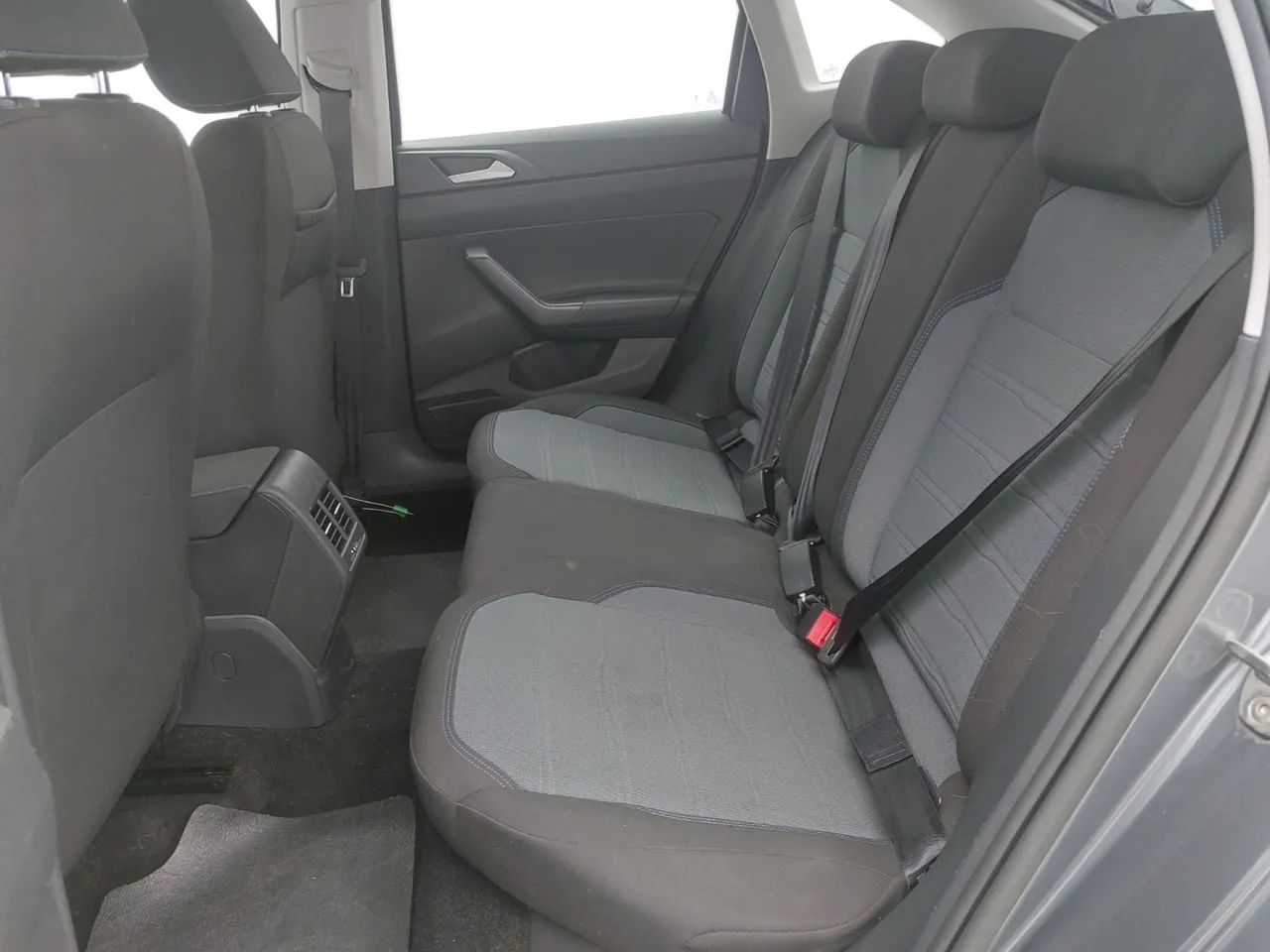 Volkswagen Nivus Comfortline 1.0 200 TSI Flex Aut., foto 17 de 18
