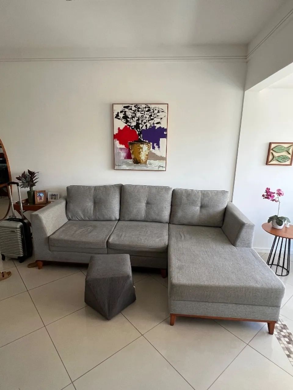 Sofá 03 lugares com chaise pra vender rápido ! Motivo mudança 