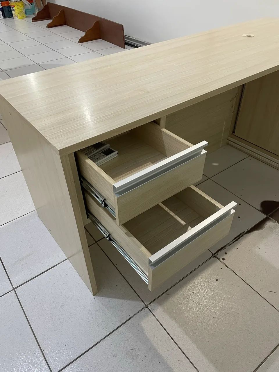 Mesa para recepção/escritório - Foto 3