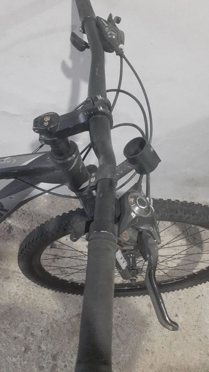 Vendo Bicicleta com 18 marchas - Foto 3