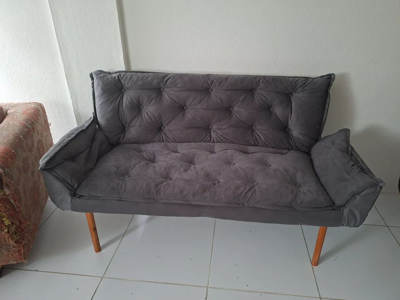 Vendo Namoradeira e poltrona super nova