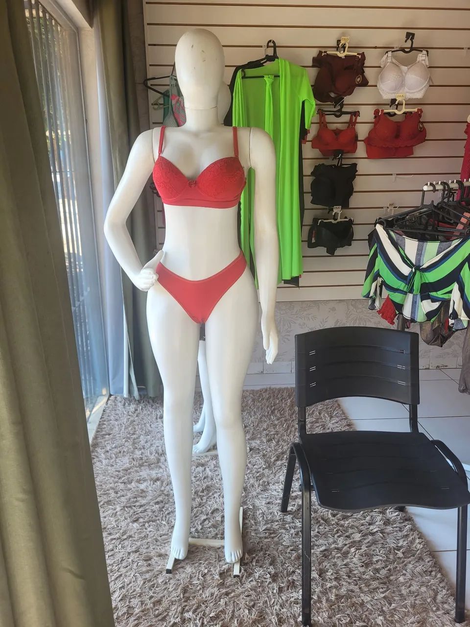 Manequim de Plástico Feminino  - Foto 2