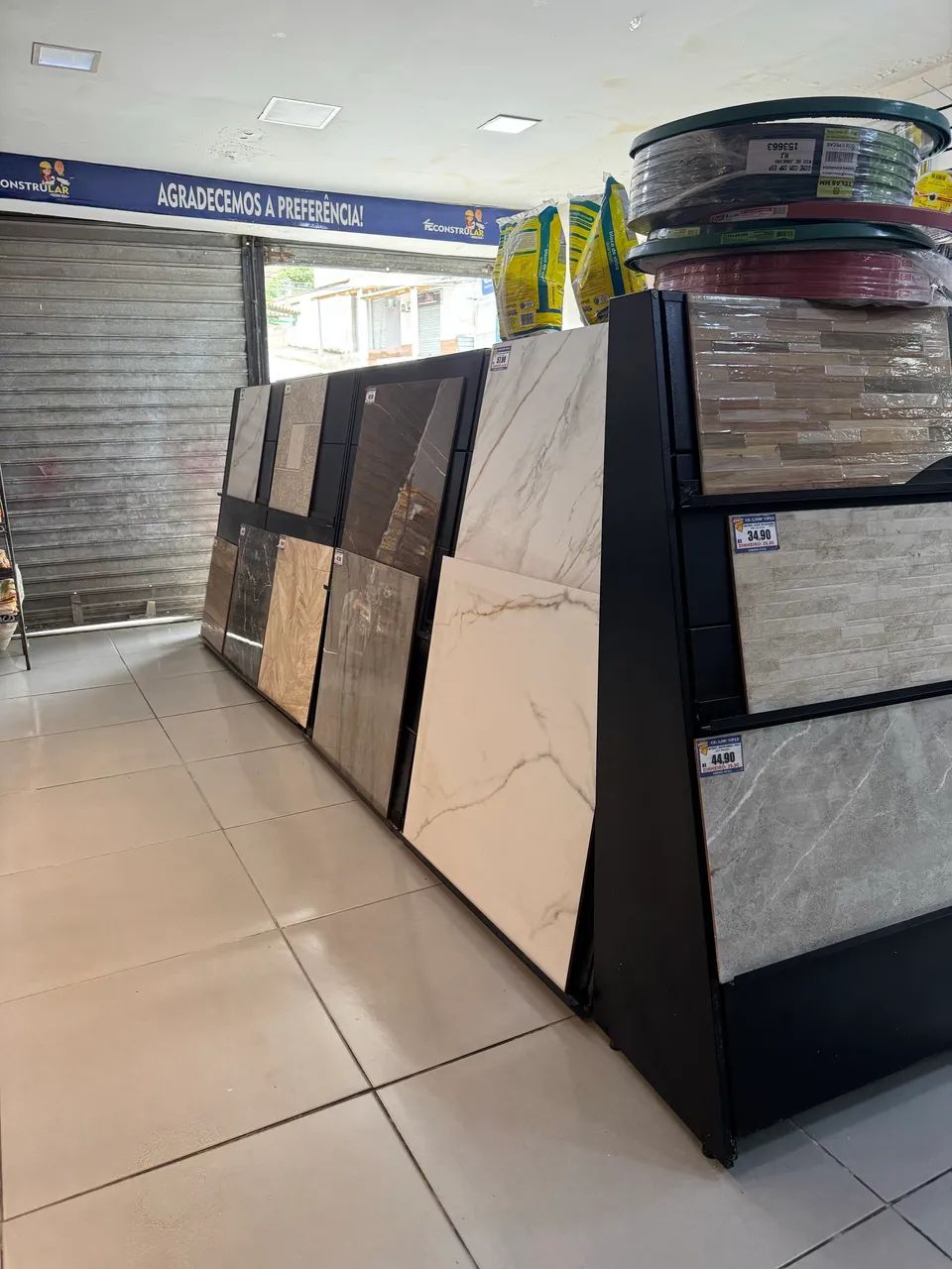 Floor Display Gondolas