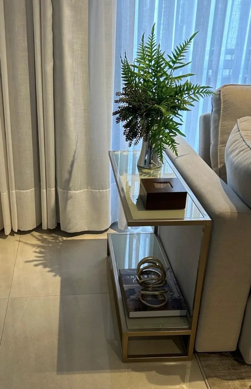 Moderna mesa lateral em estado de nova - Foto 4