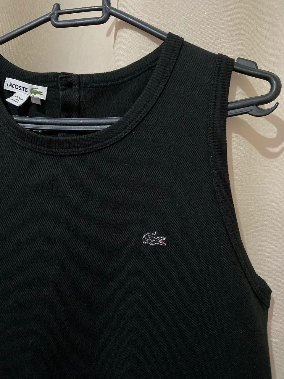 Vestido Lacoste preto P excelente estado - Foto 4