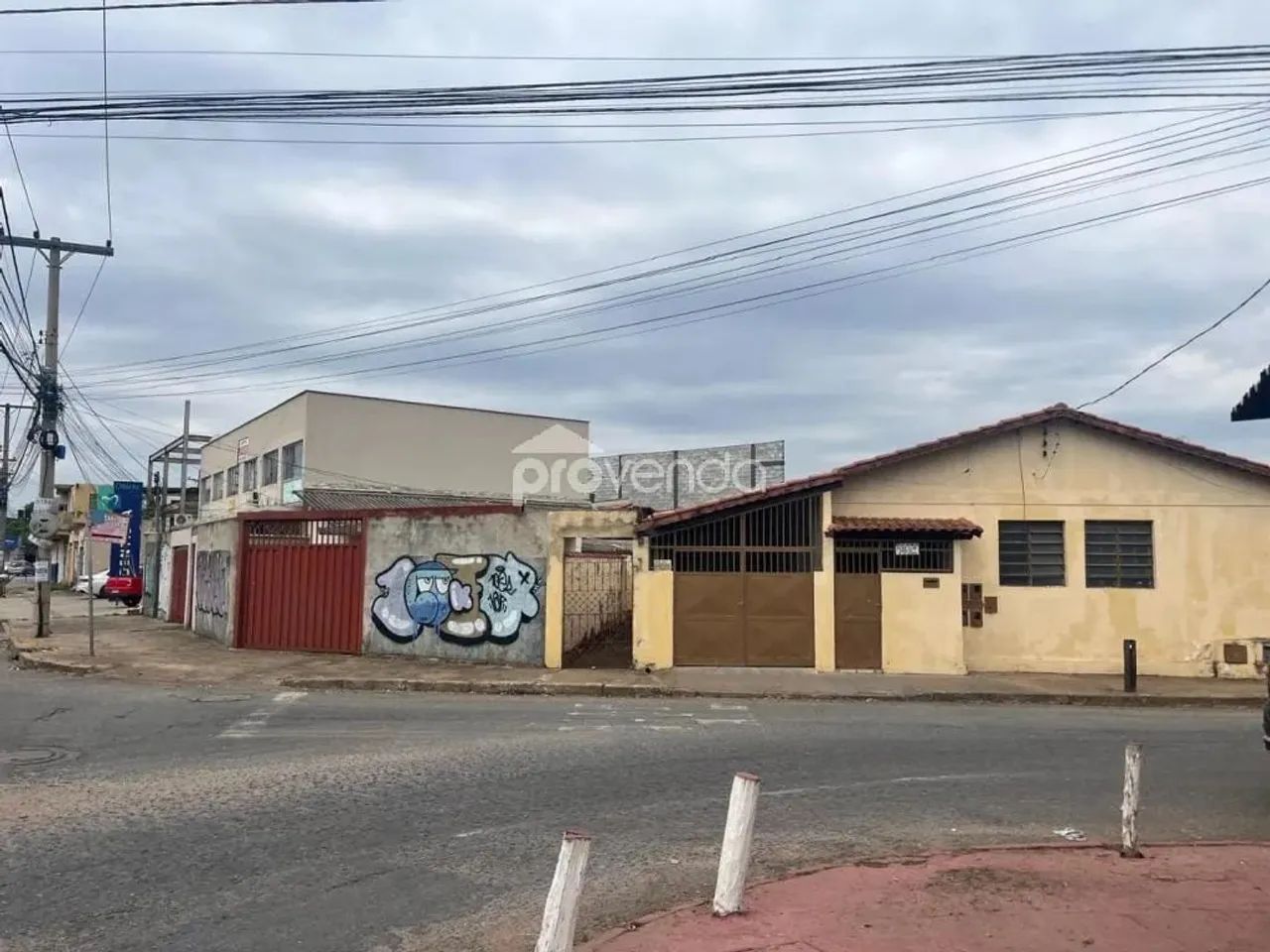 TERRENO COM 560M² - ÁREA EDIFICADA DE 183M² - SETOR COIMBRA - GOIÂNIA/GO - Foto 2