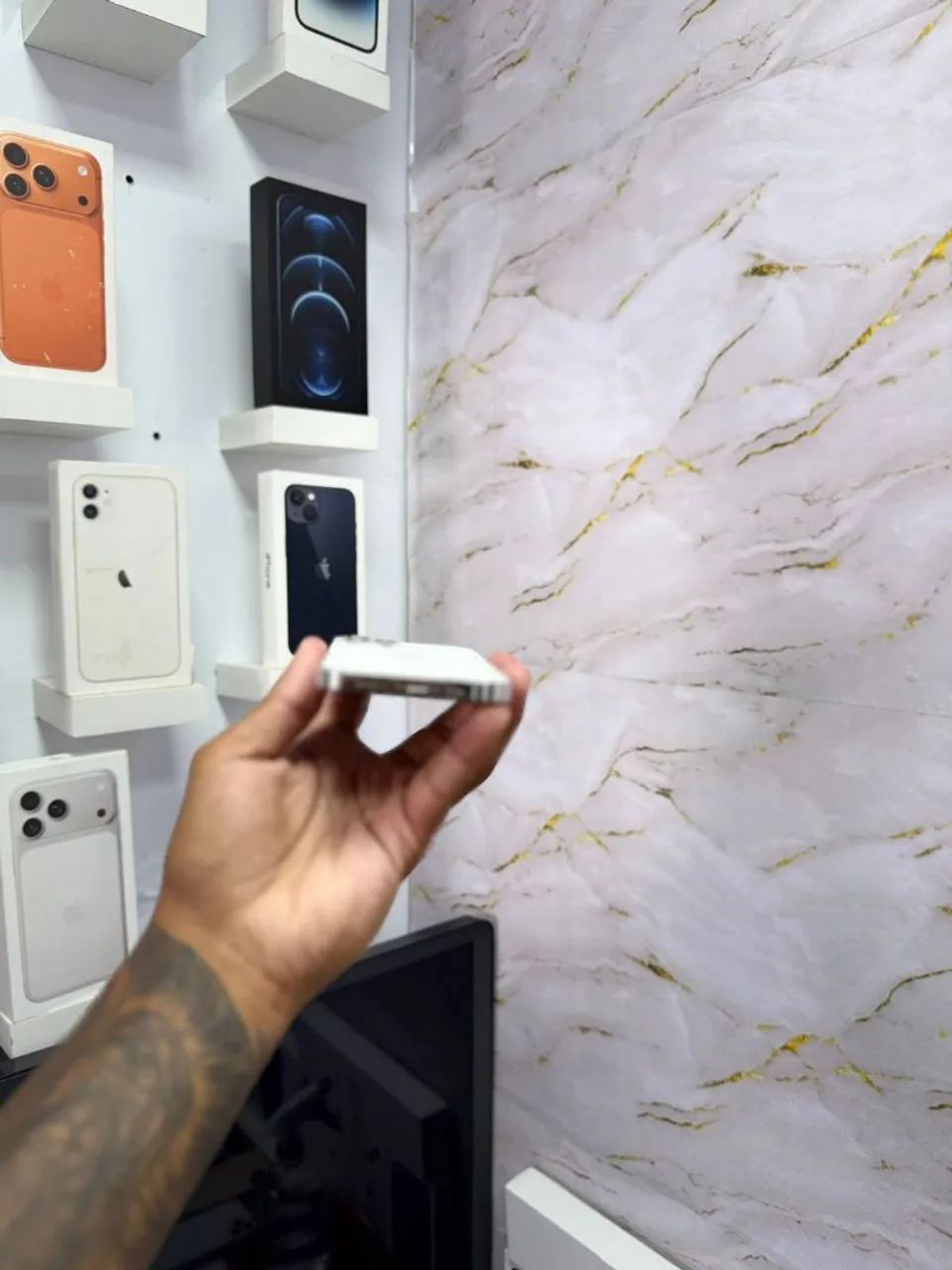 IPHONE 12 PRO 128GB <br>R$ 2.099,00 - Foto 4