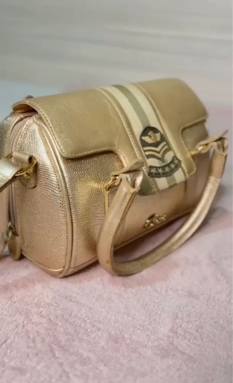 Bolsa Carmen Steffens Original Dourada | Excelente Estado - Foto 5