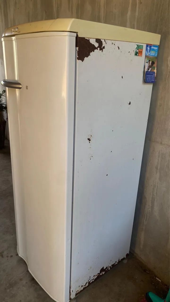 Geladeira eletrolux 375 litros  - Foto 2