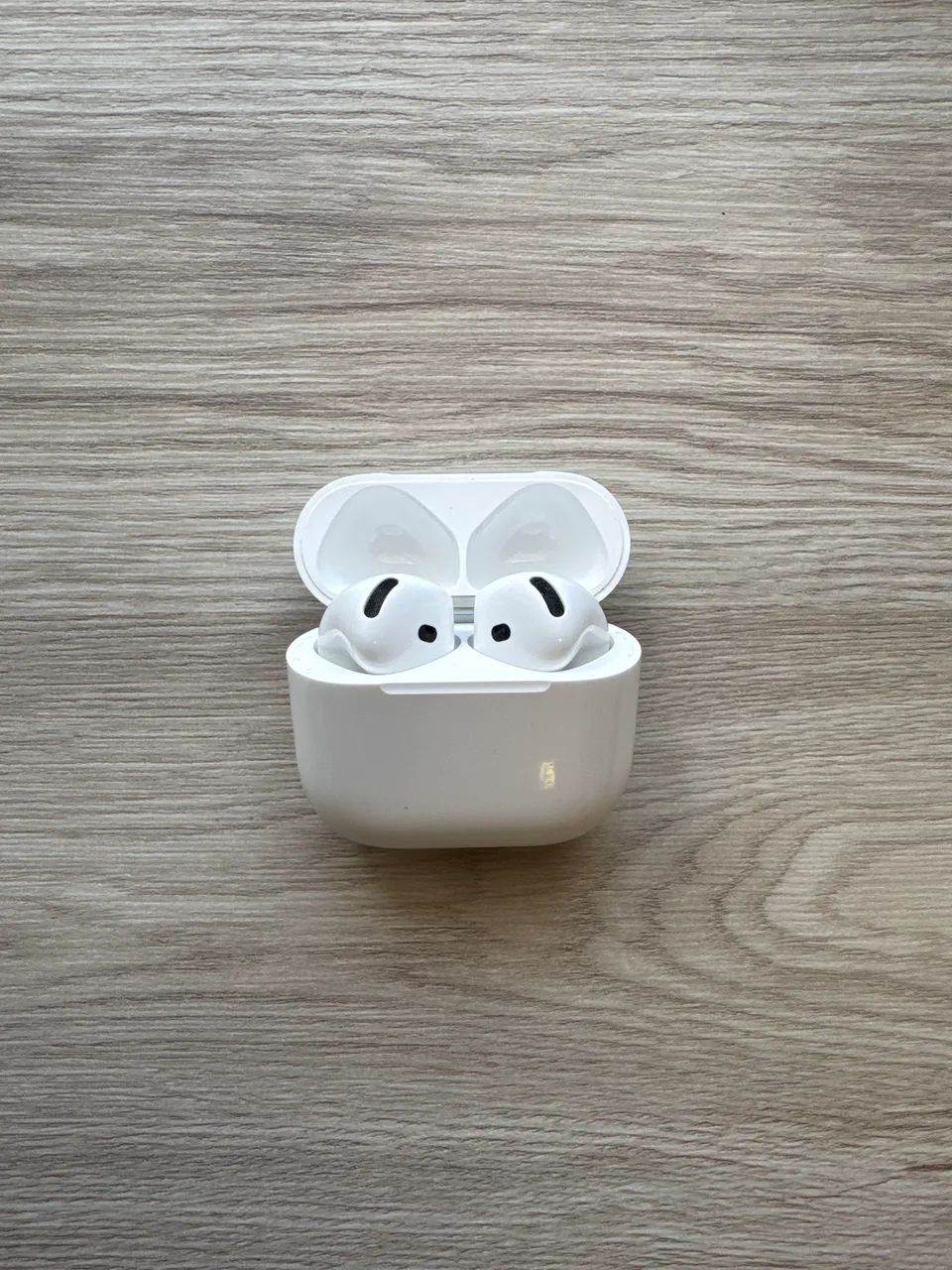 Apple AirPods 4 na caixa Sem Cancelamento de Ruído - Fones de