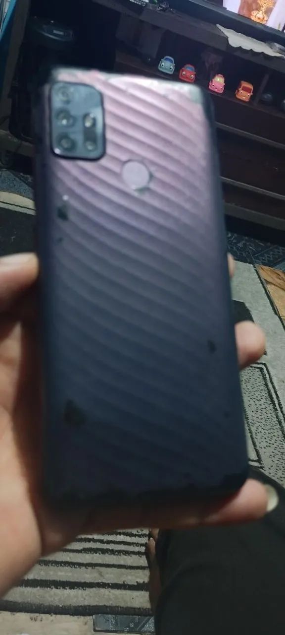 Um celular Motorola só presta as peça sem carregador 