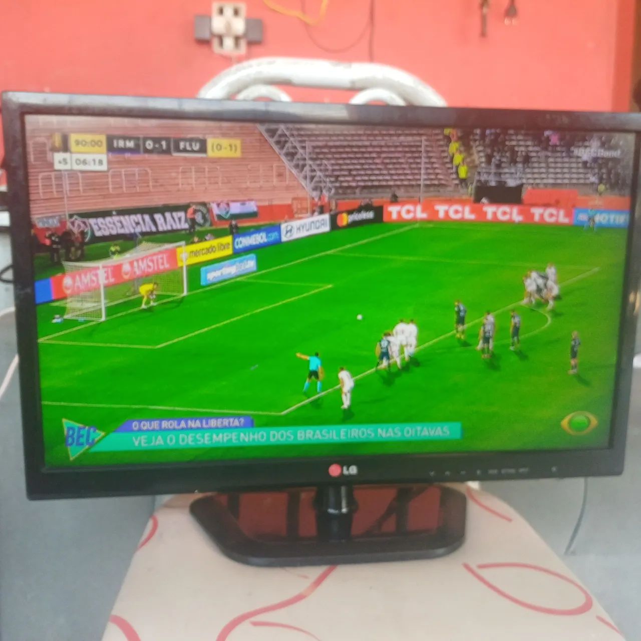 Vendo TV LG 24 polegadas  - Foto 2