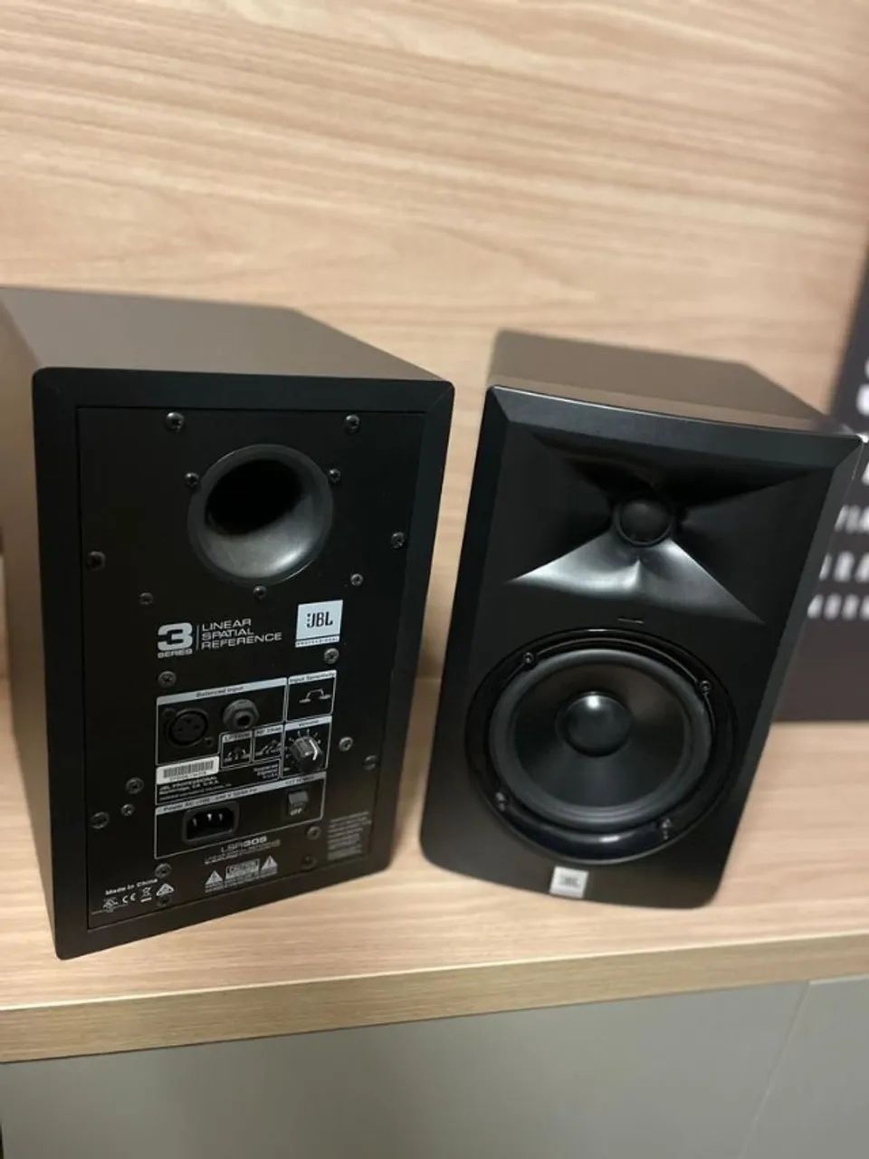Par de monitores JBL Linear spatial reference séries 3 127w. - Foto 2