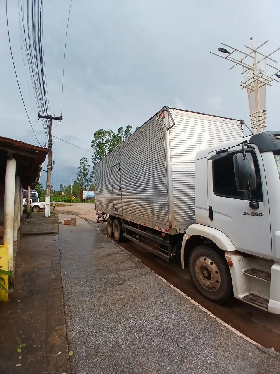  baú 8,5 m carga seca  - Foto 5