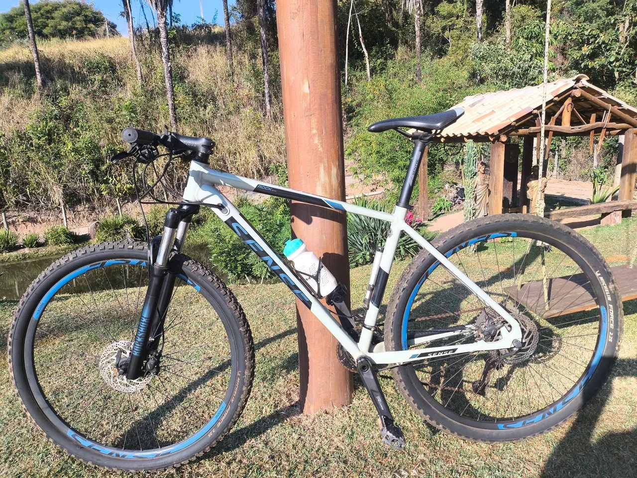 Bicicleta Sense Rock Evo 21/22 aro 29 - Foto 2