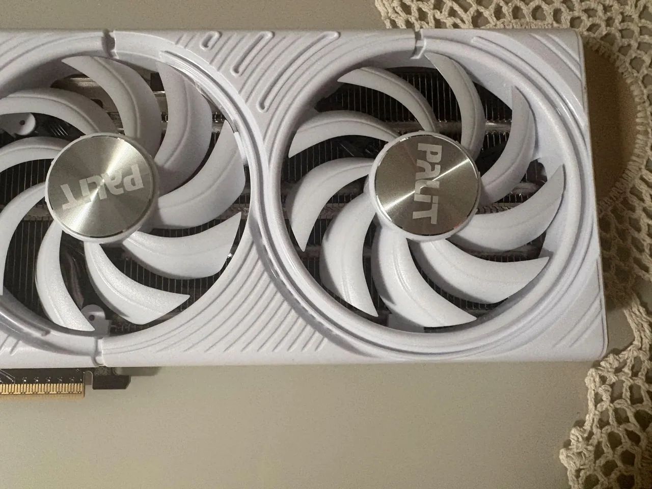 RTX 5070 PALIT WHITE - Foto 3