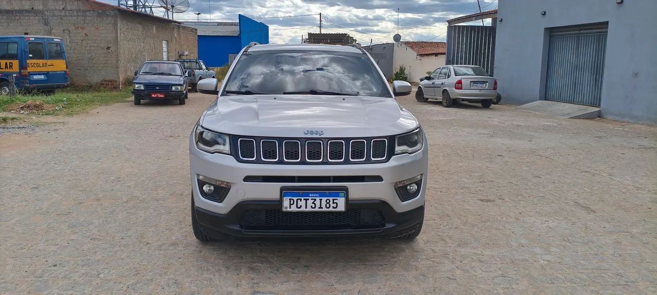 Jeep Compass COMPASS LONGITUDE 2.0 4x2 Flex 16V Aut. 2017
