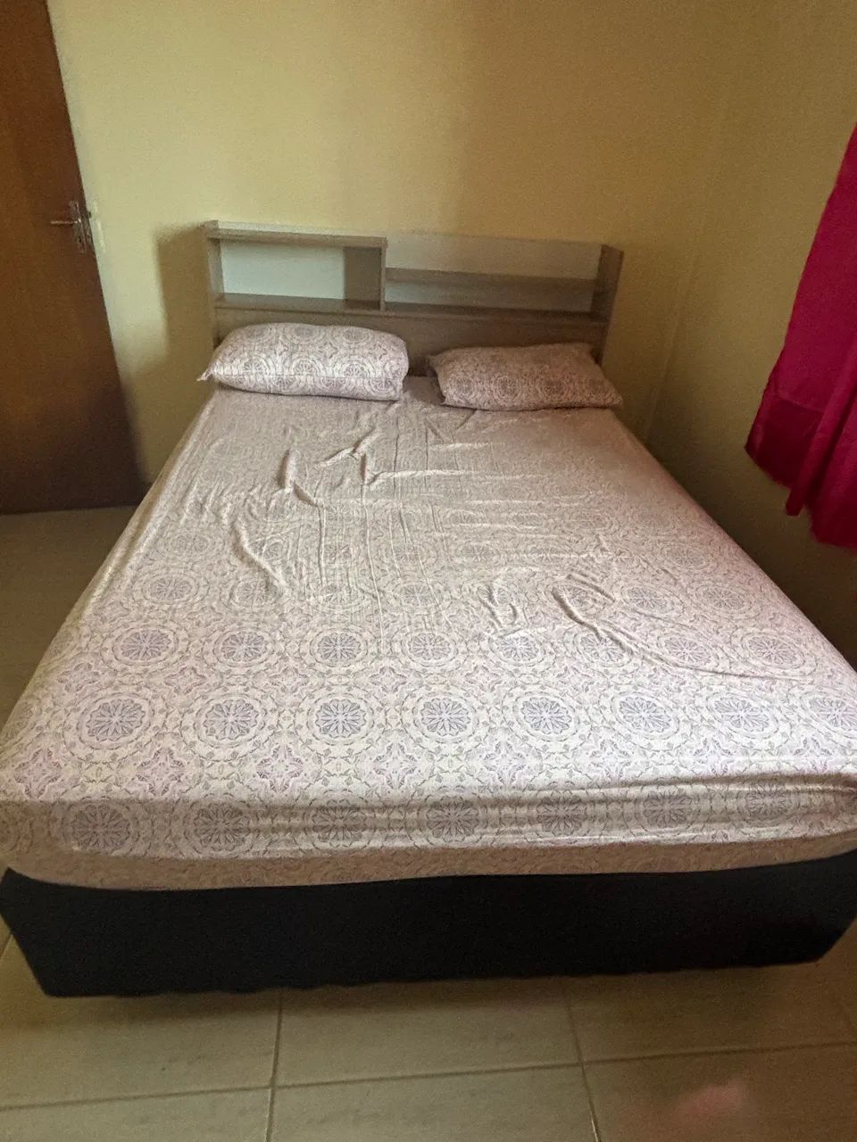 Cama box de casal com colchão e cabeceira
