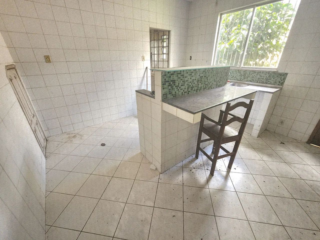 VENDO CASA COM TERRAÇO PROXIMO AO HANGAR - Foto 5