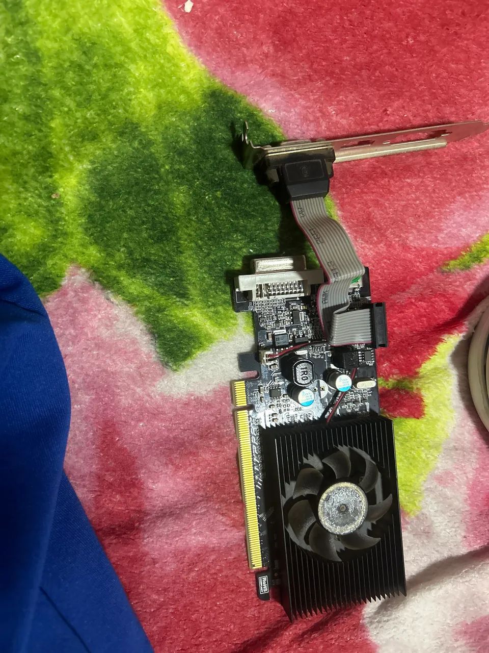 Placa de vídeo nvidia 210