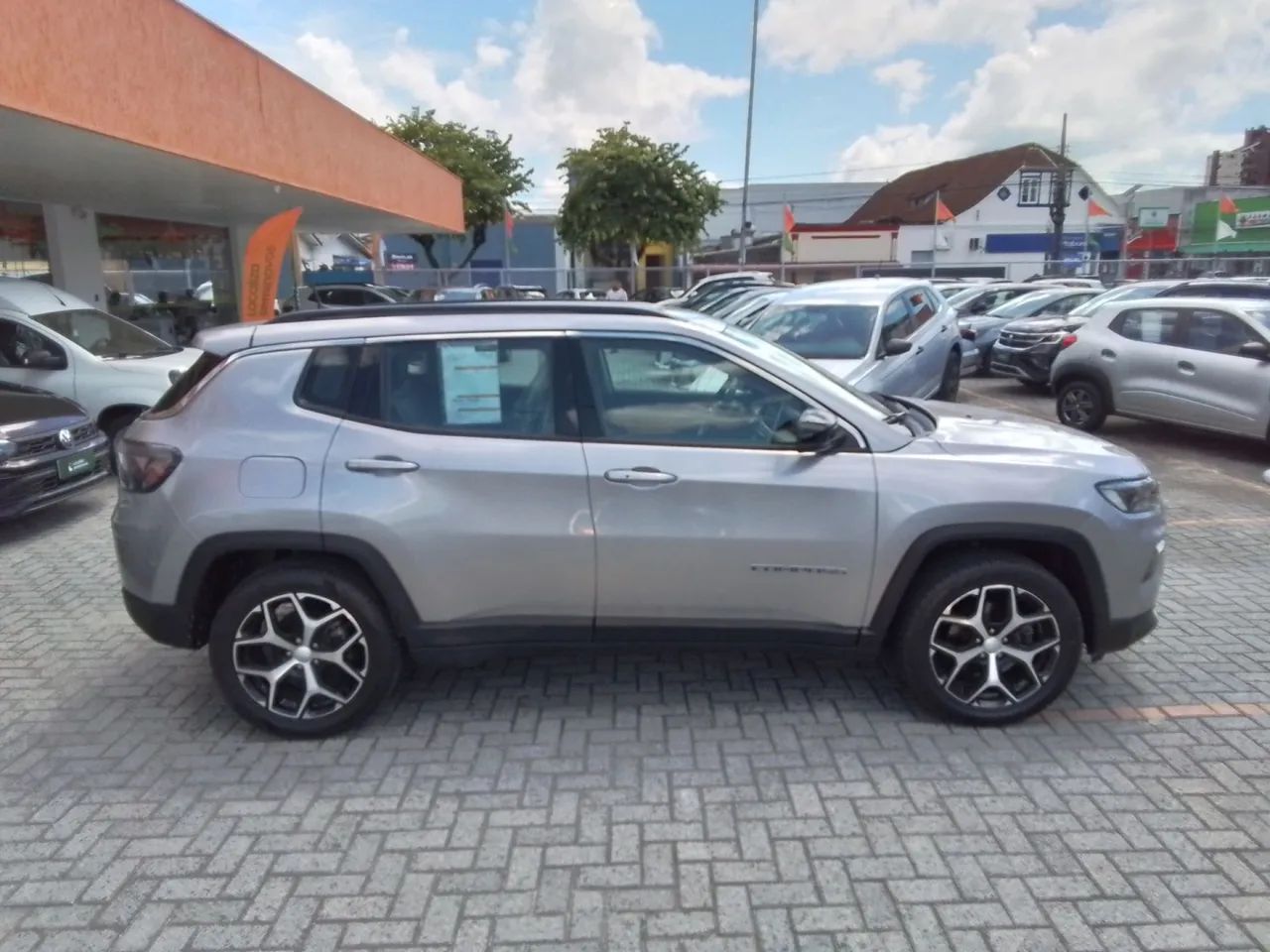 Jeep Compass Long. T270 1.3 TB 4X2 Flex AUT 2025 - Foto 6