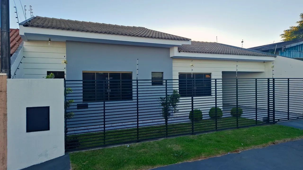 Excelente casa no centro de Faxinal - Foto 2