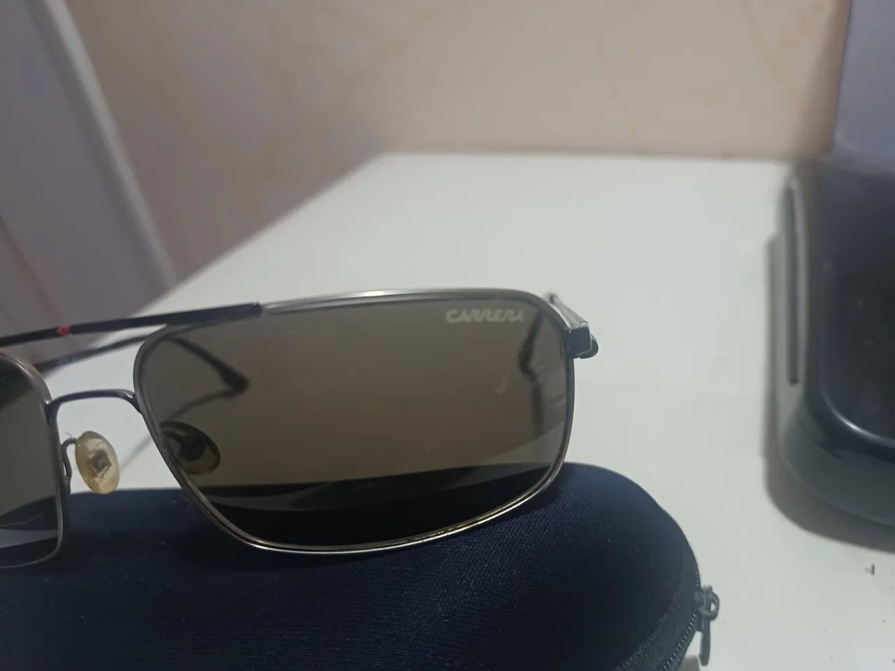 Oculos de sol PRADA e CARRERA - Foto 4